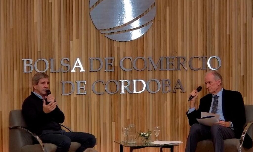 Luis Caputo: “Planteamos el inicio de un cambio de régimen que apunta a devolverle la libertad a la gente” Luis Caputo: “Planteamos el inicio de un cambio de régimen que apunta a devolverle la libertad a la gente”