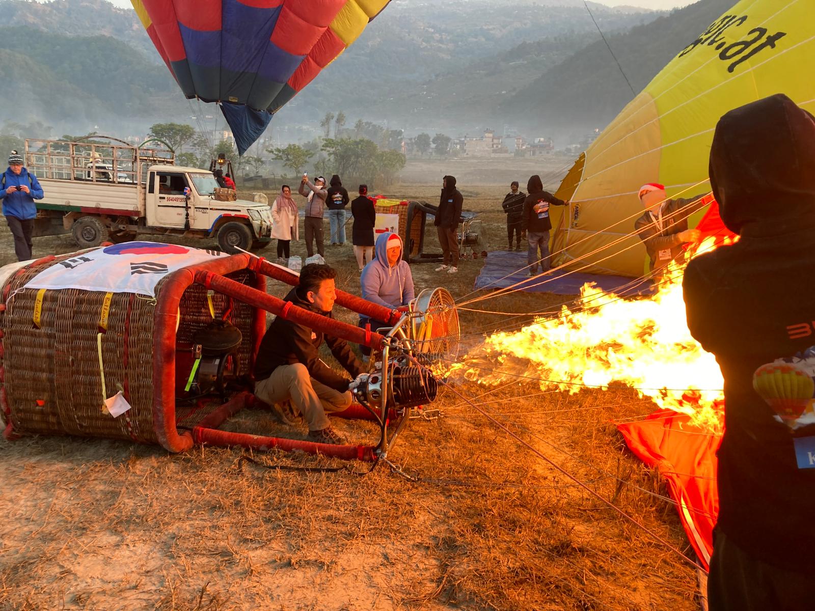 Steve Kim preparando su Globo