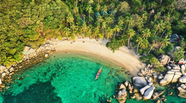 En conexión la naturaleza en Tailandia