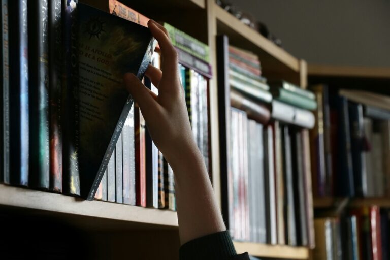 En España se publica un libro cada seis minutos. Es el síntoma de una burbuja que no para de inflarse