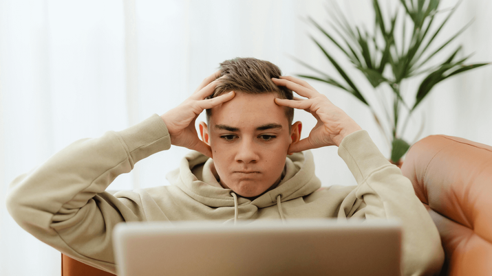 Una emisora de radio y estudiantes sin poder acceder a sus libros digitales: más víctimas de los bloqueos de LaLiga