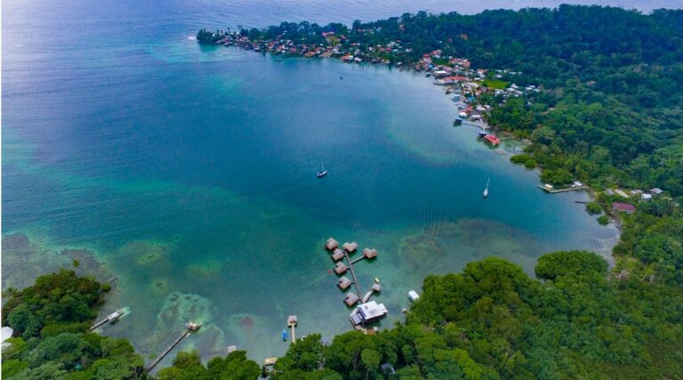 El archipiélago que respira Caribe: Bocas del Toro, Panamá
