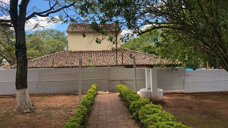 Piribebuy: cuestionan excavaciones en el Santuario Nacional y el presbítero aclara que forman parte de la restauración