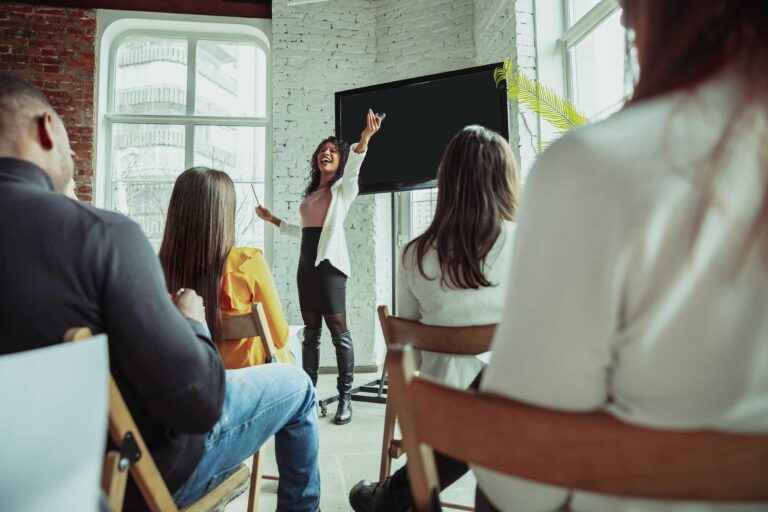 Talleres de uso comunitario: qué son, beneficios y cómo crearlos