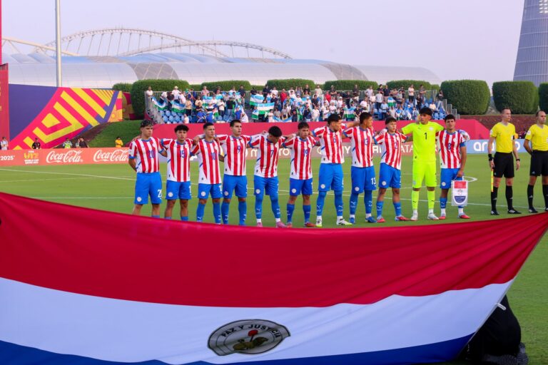 La Albirroja cae en su debut en Catar
