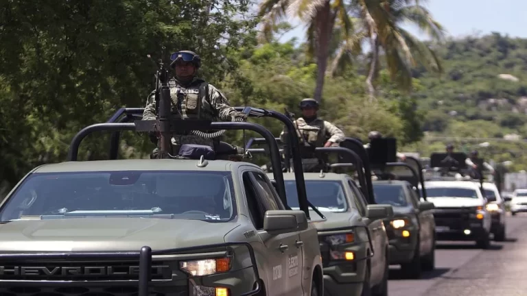 Abaten a 13 presuntos miembros de una banda criminal en el estado mexicano de Sinaloa