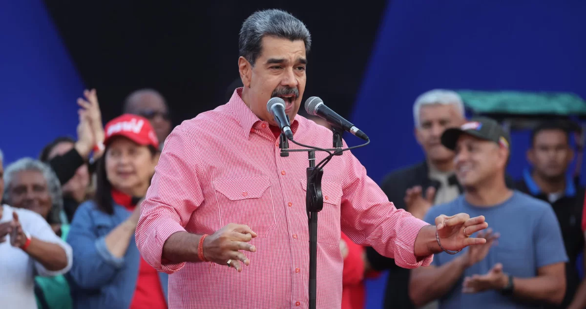 En medio de tensiones con EE.UU, Maduro canta ‘Imagine’ de John Lennon