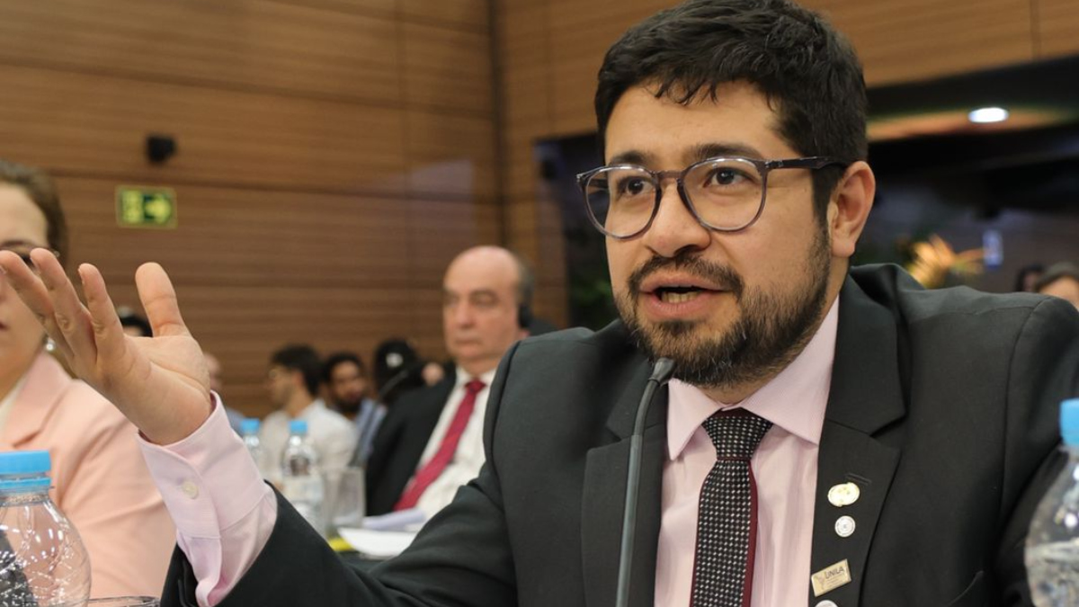 Ley Regional de Etiquetado Frontal en el MERCOSUR: Por una alimentación más saludable y consciente Ley Regional de Etiquetado Frontal en el MERCOSUR: Por una alimentación más saludable y consciente