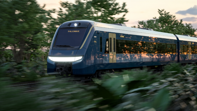 Tren Maya: invierten en letras gigantes con nombres de los hoteles
