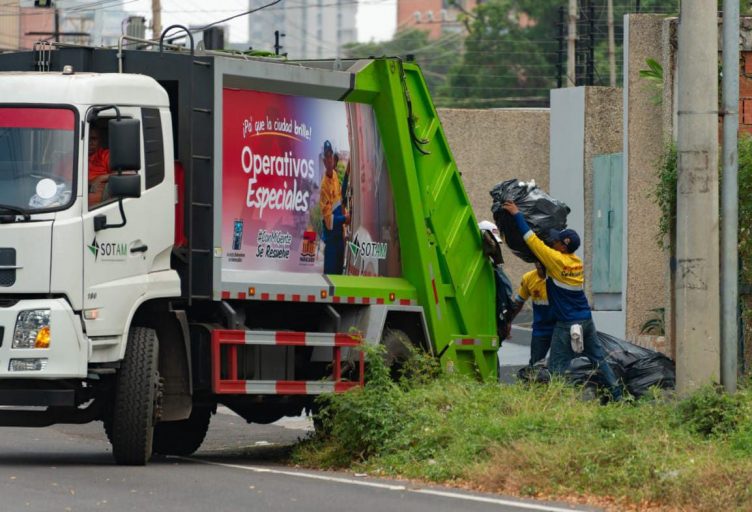 Maracaibo | 43.000 toneladas de basura mensuales recolecta el IMAU