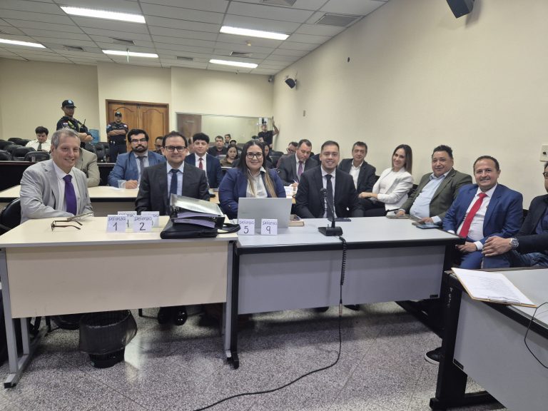 Abogado comparó caso «Tía Chela» con desestimación en presunta sobrefacturación de camionetas de la Corte