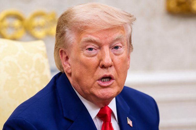 Aprovação de Trump cai a 32%, menor nível de sua carreira política, aponta Reuters/Ipsos
