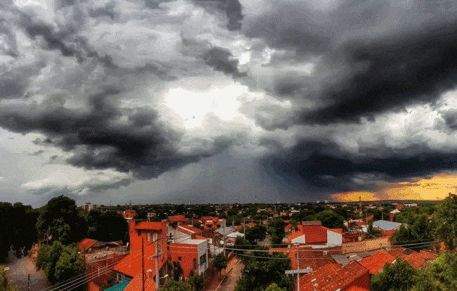 ¡Atención! Eleven a 12 los departamentos en zona de tormentas