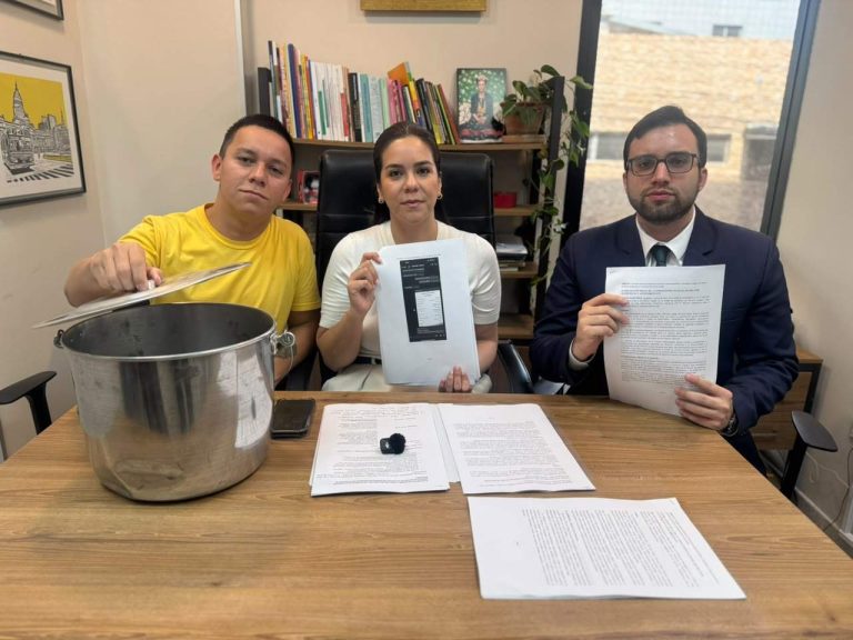 “Basta de comprar votos con nuestro dinero”, dice diputada a Bello ante firma de contrato colectivo