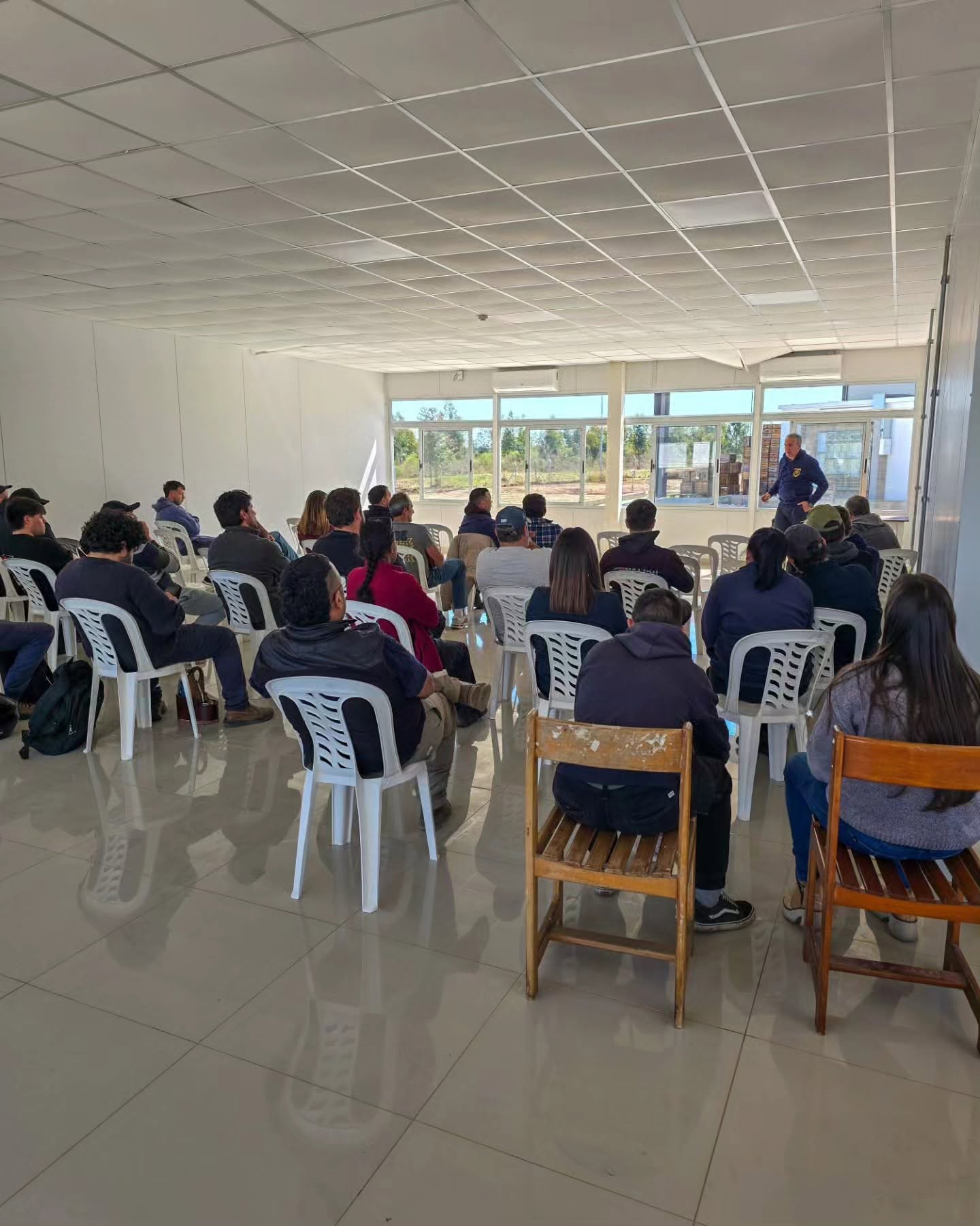 Capacitación para fortalecer la seguridad en la Central Hortícola del Norte ante incendios