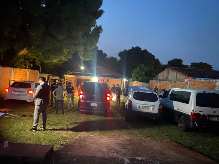Capiatá: hallan vehículos robados en supuesto aguantadero de banda delincuencial