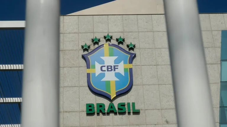 CBF aprova redução da quantidade de jogadores estrangeiros para 2027