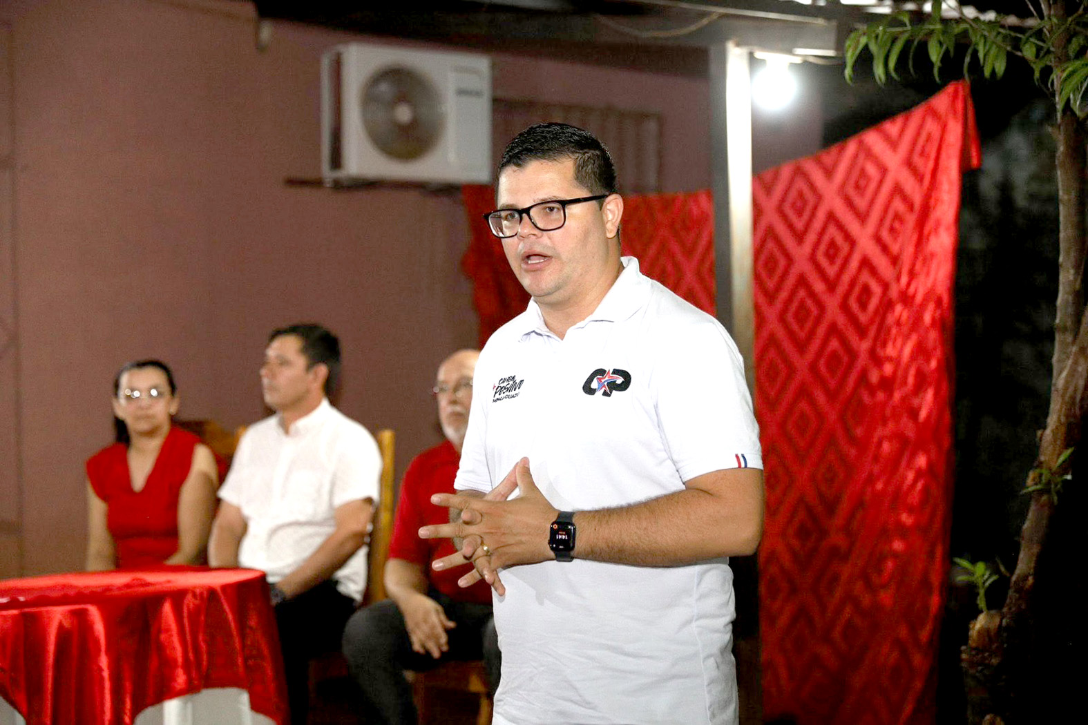 César Paredes afirma que superará los 15.000 votos y promete sanear institución municipal