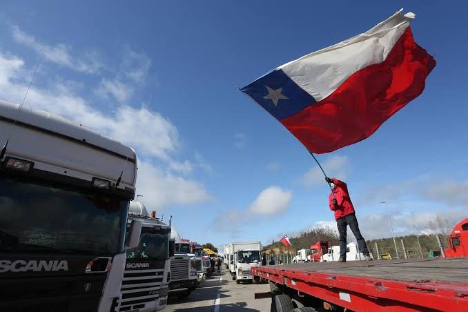 Chile — Camioneros de Chile piden al Gobierno «transparentar» medidas ante nuevas alzas del diésel