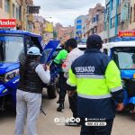 Choque entre motocarga y mototaxi termina en agresiones en Juliaca