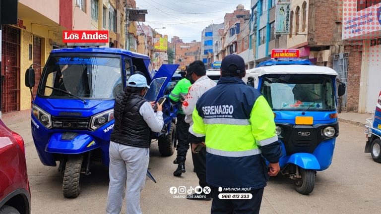 Choque entre motocarga y mototaxi termina en agresiones en Juliaca