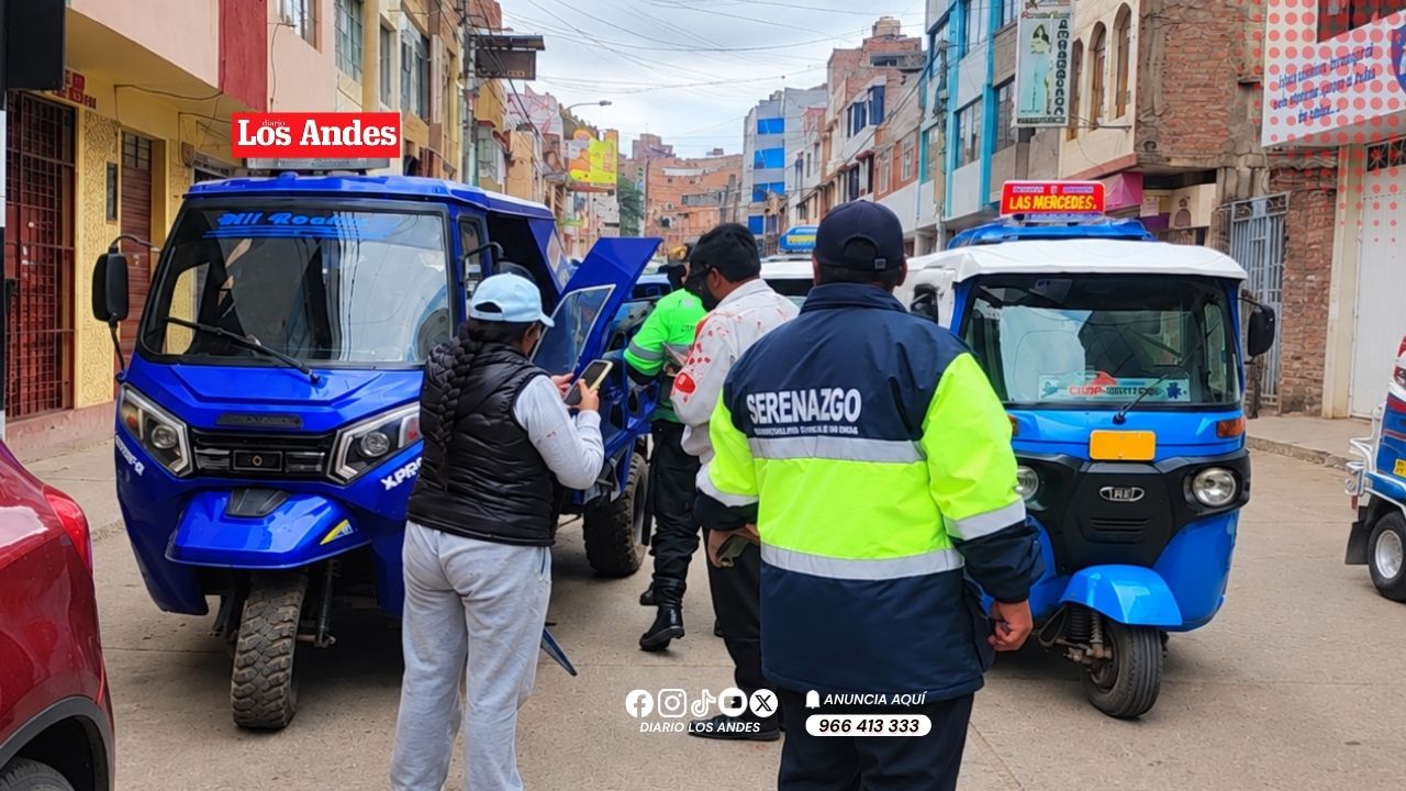 Choque entre motocarga y mototaxi termina en agresiones en Juliaca