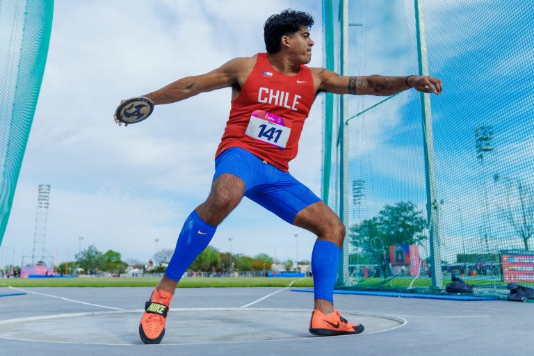 Claudio Romero se corona bicampeón en Santa Fe 2026 y entrega el oro 30 al Team Chile