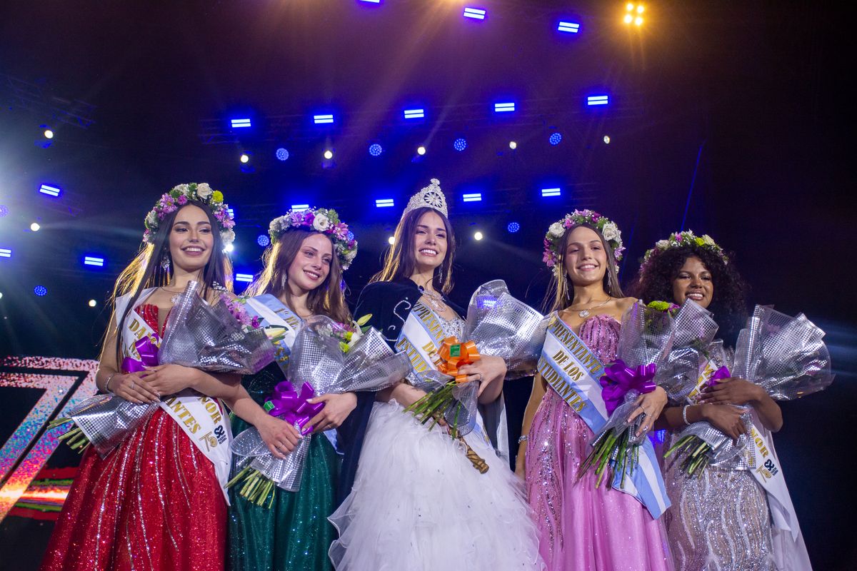 Constanza Lastra Errasti es la nueva Representante Nacional de los Estudiantes Constanza Lastra Errasti es la nueva Representante Nacional de los Estudiantes