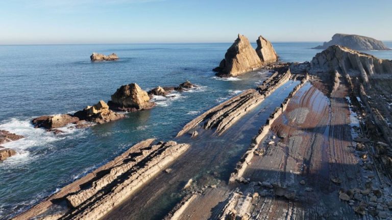 Desaceleración del AMOC: impacto del cambio climático en la circulación oceánica del Atlántico Norte
