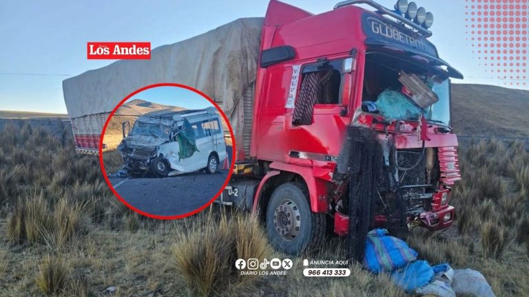 Dos fallecidos tras choque entre combi y camión en la vía San Antón–Macusani