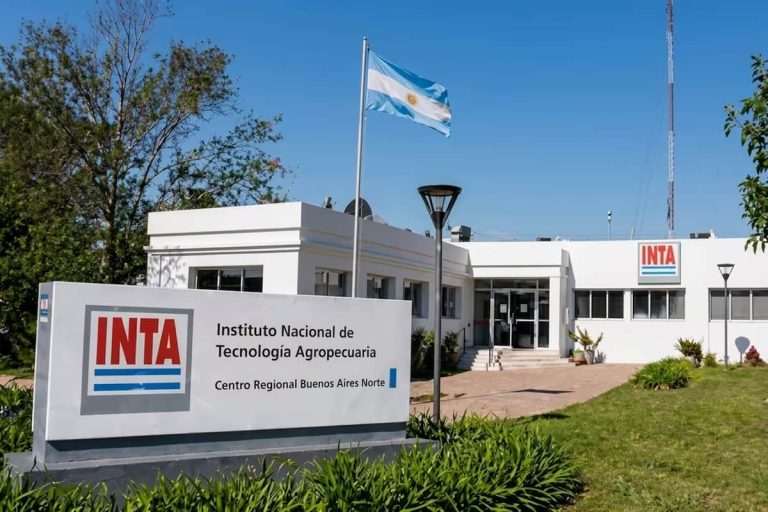 En el INTA persiguen a una científica por investigar la presencia de plaguicidas en personas, animales y alimentos