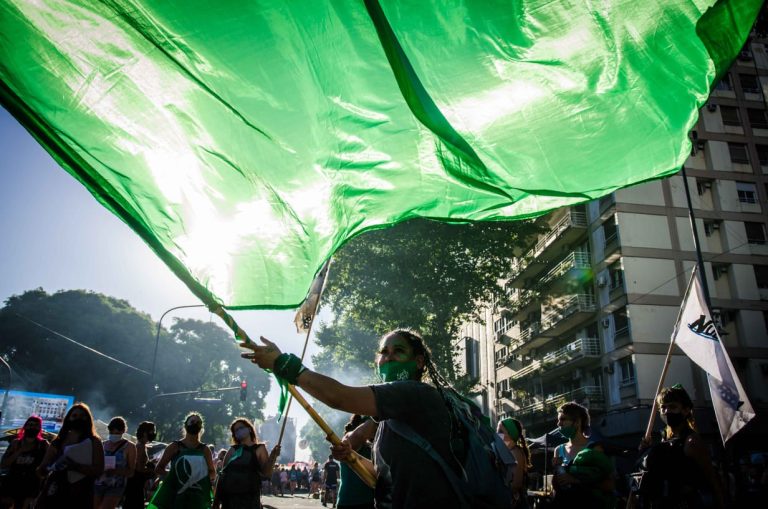 Endeudarse por un aborto: la IVE en la era Milei