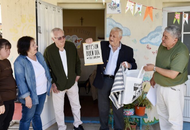 Entregaron un subsidio a la Asociación Síndrome de Down para construir un playón deportivo