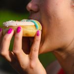 ¿Eres un "masticador" o un "aplastador"? La física de tu boca explica por qué odias ciertos alimentos