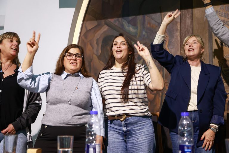 Eva, una obrera más: el homenaje de la CGT a la abanderada de los humildes