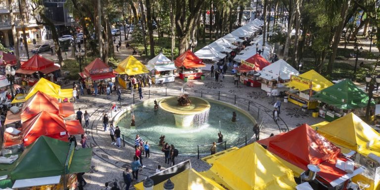 Feirinha de Primavera começa nesta sexta-feira (02), nas praças Osório e Santos Andrade