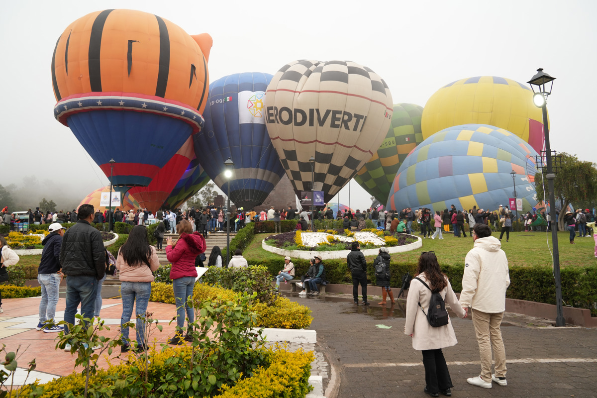 Festival Internacional de globos aerostáticos despega en Quito Festival Internacional de globos aerostáticos despega en Quito