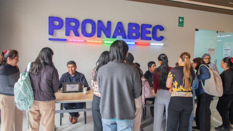 Gobierno modifica reglas del Pronabec y establece nuevas causales a becarios