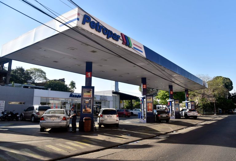 Gremio del transporte escolar expresa preocupación por la inminente suba del combustible