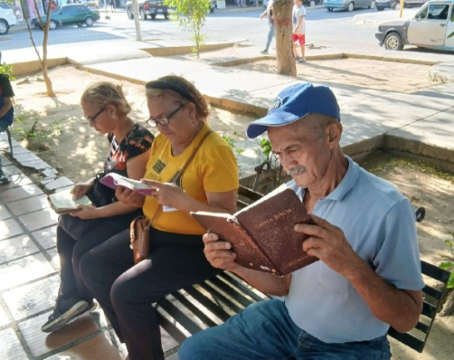 ‎Iglesias cristianas evangélicas celebran la «Semana de la Biblia» en Coro