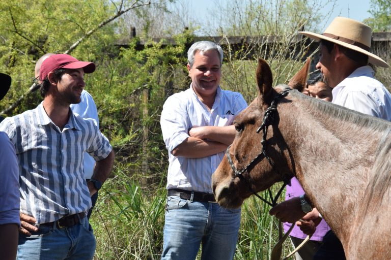 Intendencia de Salto acompañó a las aparcerías en el Encuentro con el Patriarca con apoyo veterinario