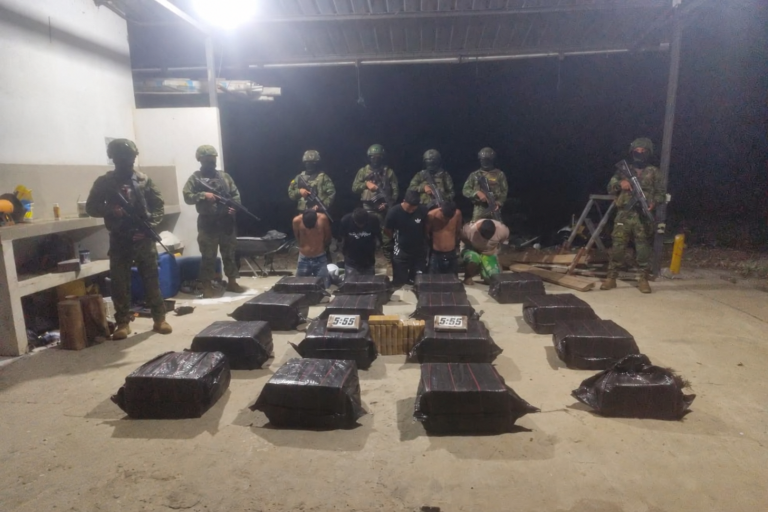 La banda de alias Marco pierde 26 millones de dólares en operativos anti droga en Santa Elena