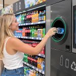 La OCU explica el sistema de envases que tendrán Mercadona, Lidl y Carrefour: «La ley fija un mínimo de 10 céntimos, pero puede ser más»