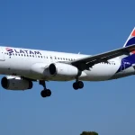 LATAM suma wifi satelital a más de 60 aviones nuevos y lo deja gratis para socios de LATAM Pass