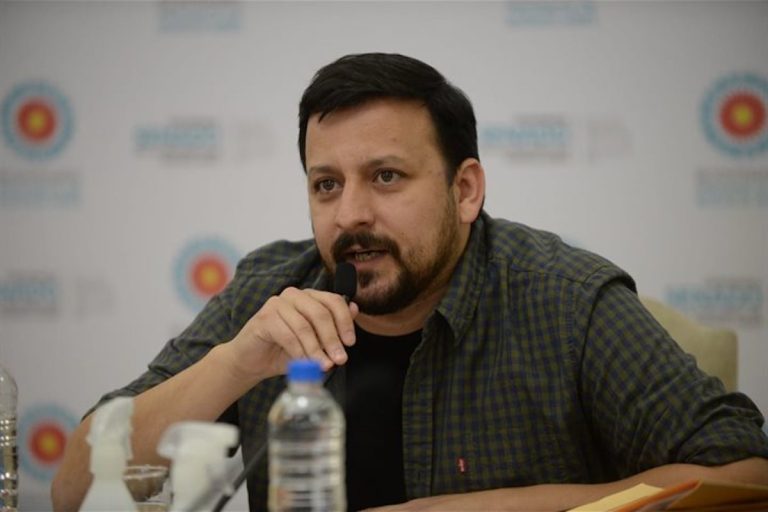 Legislador oficialista le reclama a Kicillof que “se hagan cargo de implementar” una ley