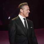 Luis Miguel confirma su regreso a los escenarios con nueva gira para 2027