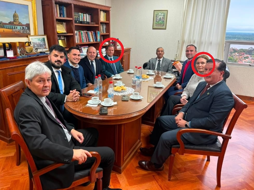 Martínez Simón paga favor a jueza indagada por el Jurado y Corte la confirma en el cargo Martínez Simón paga favor a jueza indagada por el Jurado y Corte la confirma en el cargo