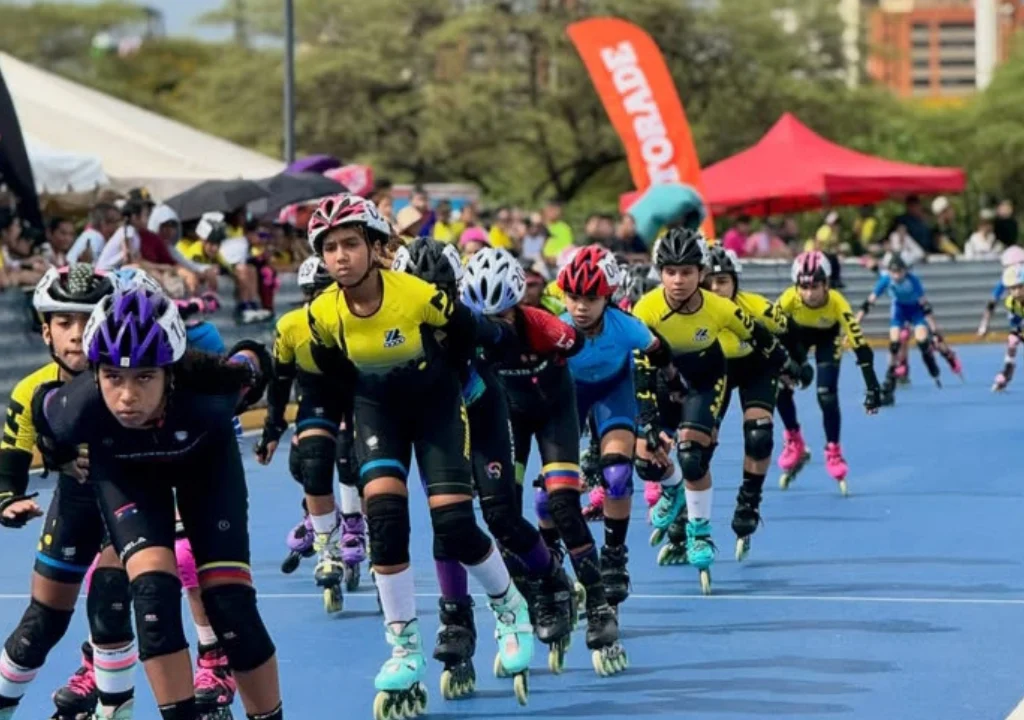 Más de 300 rollers de siete estados bautizaron el Patinódromo Alfredo León Moreno de la Vereda