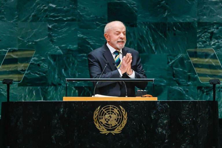 O Brasil não cabe no quintal de ninguém: mensagem de Lula na ONU rende homenagem a livro de Paulo Nogueira Batista Jr.