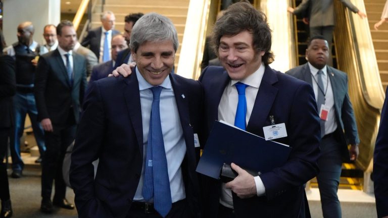 Para recuperar expectativas es mejor mostrar los hechos que soltar promesas